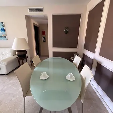 公寓 Con Jardin Privado Y Vistas Al Lago,valle Del Golf Agv 维拉